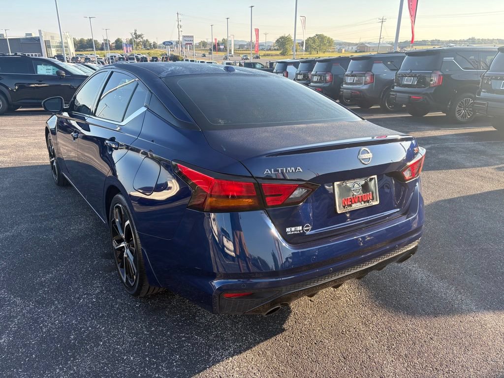 Used 2024 Nissan Altima 2.5 SR w/ SR Premium Package FWD image 7