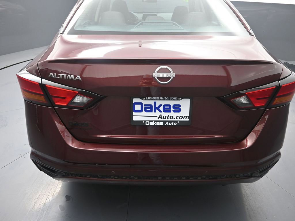 Used 2025 Nissan Altima 2.5 SV image 31