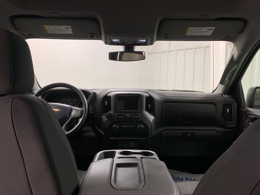 Used 2019 Chevrolet Silverado 1500 Custom w/ Custom Value Package AWD/4WD image 19