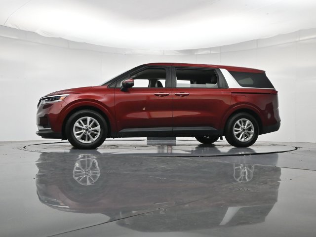 Used 2024 Kia Carnival LX FWD image 36