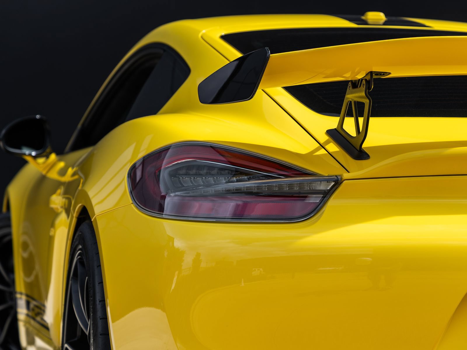 Used 2016 Porsche Cayman GT4 RWD image 14