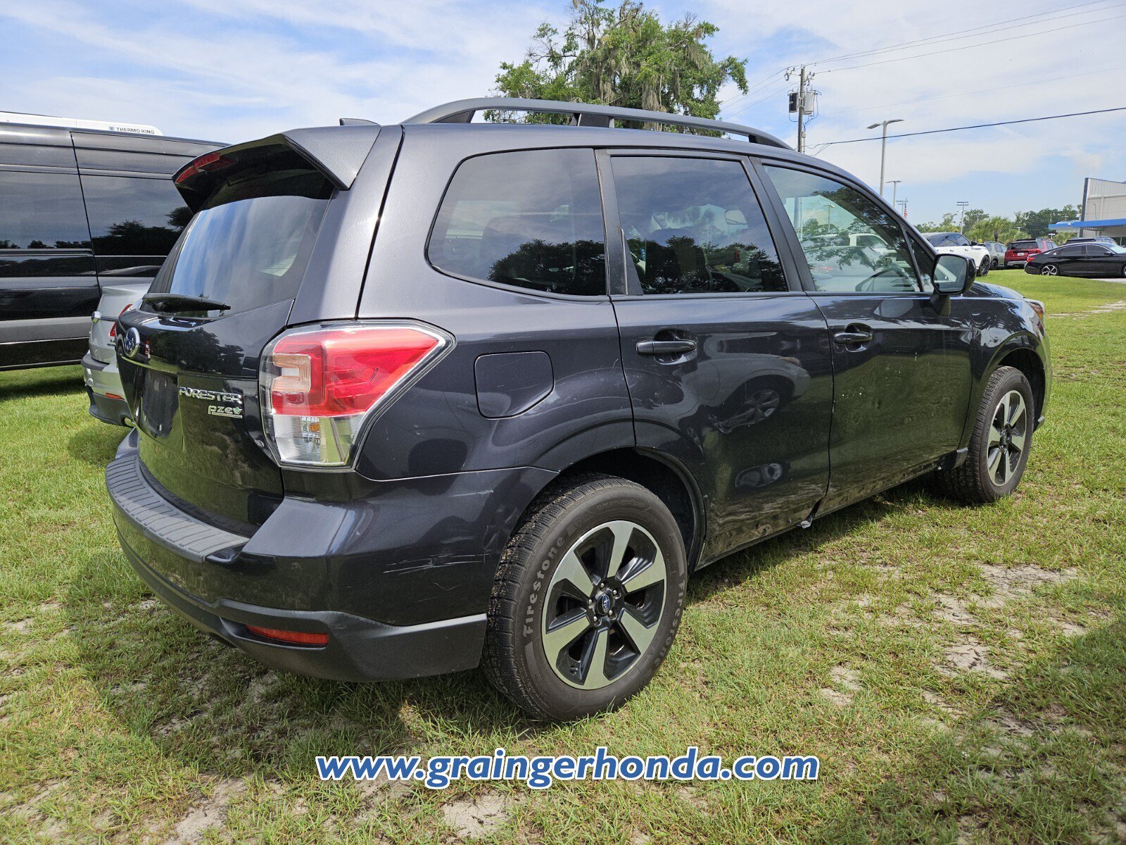 Used 2017 Subaru Forester 2.5i Premium w/ All-Weather Package AWD/4WD image 6