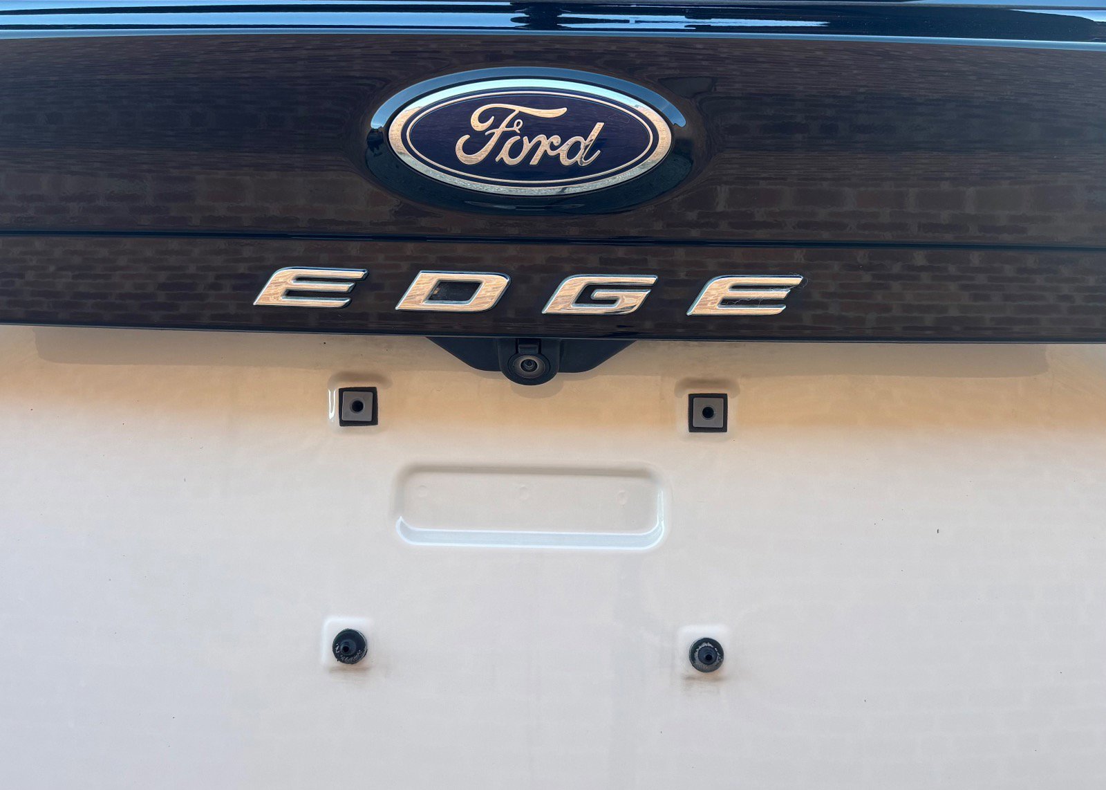Certified 2022 Ford Edge Titanium w/ Equipment Group 301A image 9