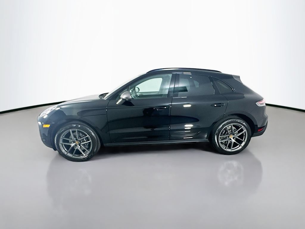 New 2026 Porsche Macan Turbo AWD/4WD image 2