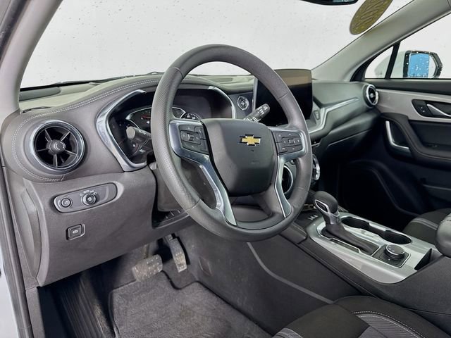 Used 2023 Chevrolet Blazer LT w/ Convenience Package FWD image 9
