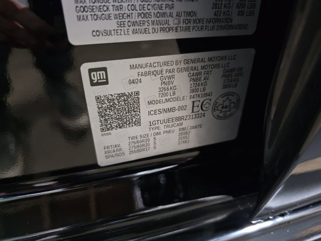 Used 2024 GMC Sierra 1500 AT4 w/ Technology Package AWD/4WD image 38