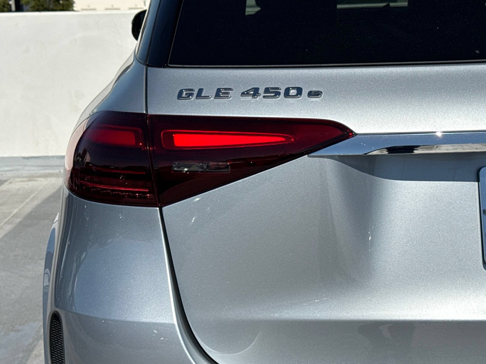 New 2026 Mercedes-Benz GLE 450e 4MATIC image 9