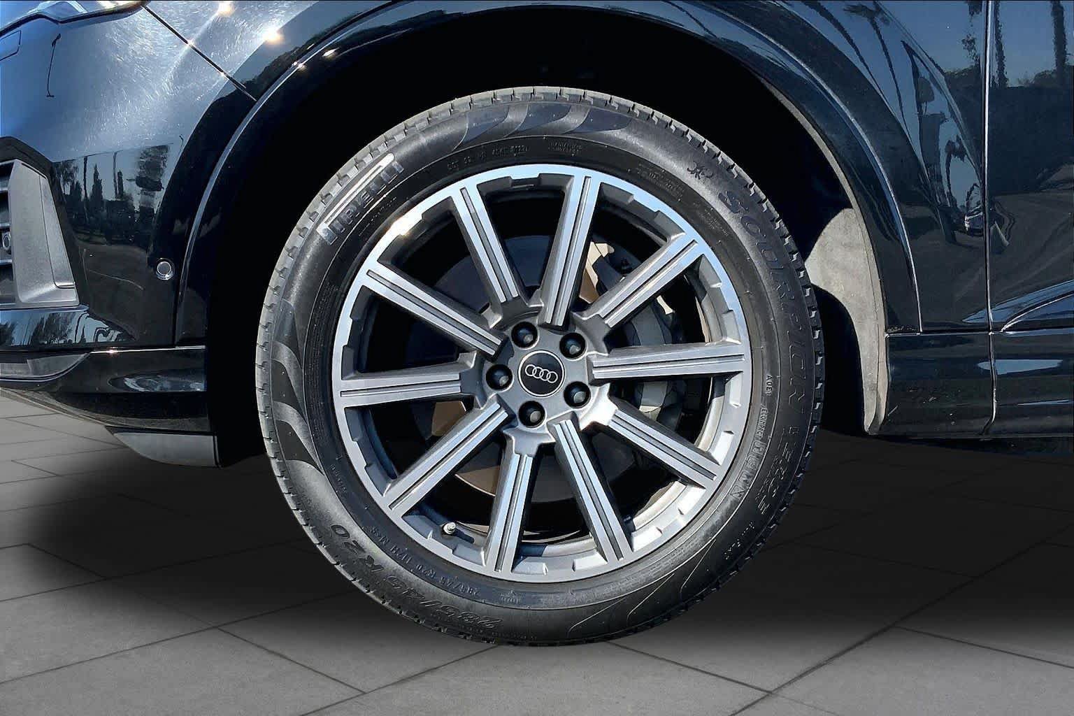Used 2023 Audi Q7 2.0T Premium Plus w/ Premium Plus Package AWD/4WD image 10