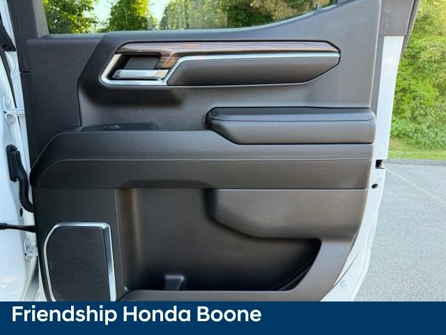 Used 2024 Chevrolet Silverado 1500 LT Trail Boss AWD/4WD image 44