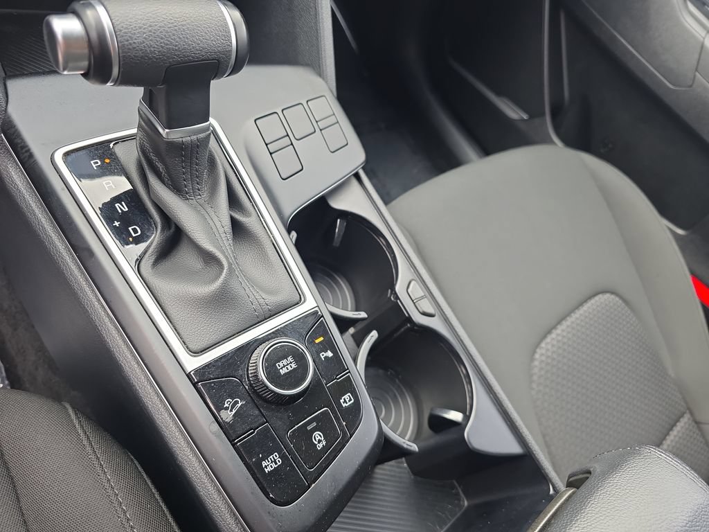 Used 2025 Kia Sportage LX FWD image 21