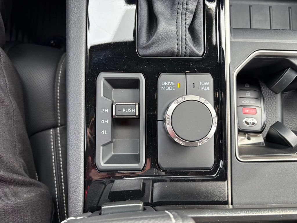 New 2026 Toyota Tundra Limited AWD/4WD image 24