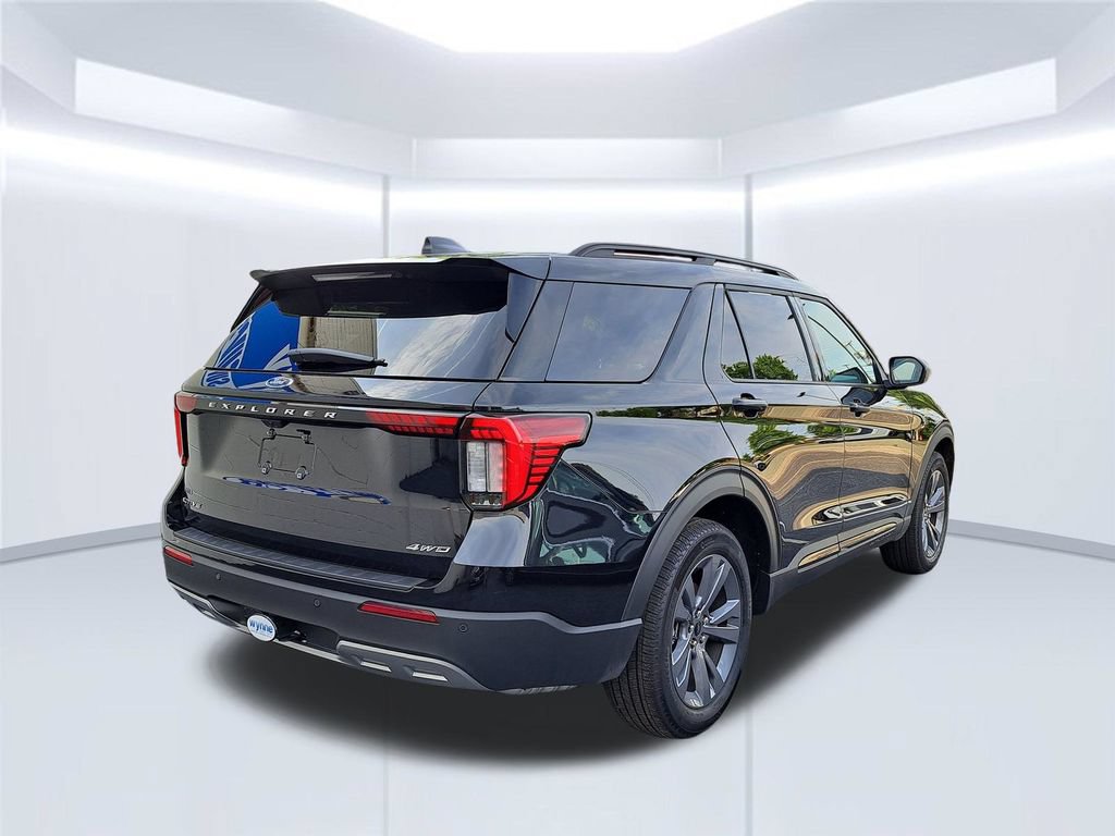 New 2026 Ford Explorer Active w/ Active Comfort Package AWD/4WD image 8