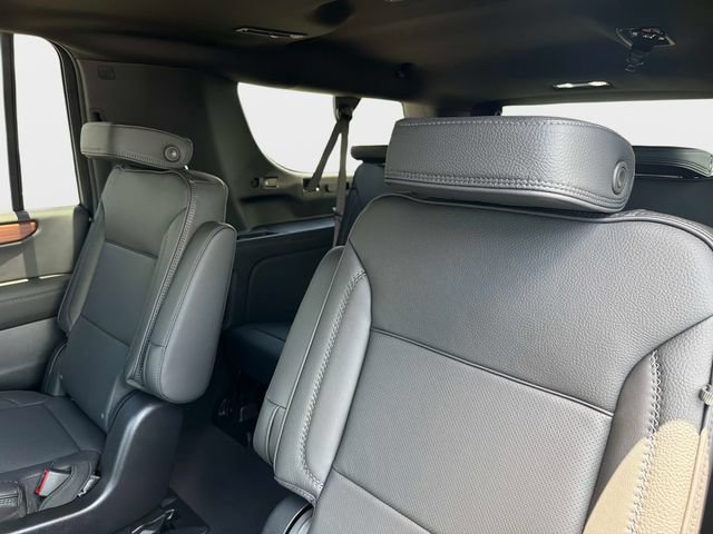 New 2026 GMC Yukon XL Denali w/ Denali Reserve Package RWD image 12