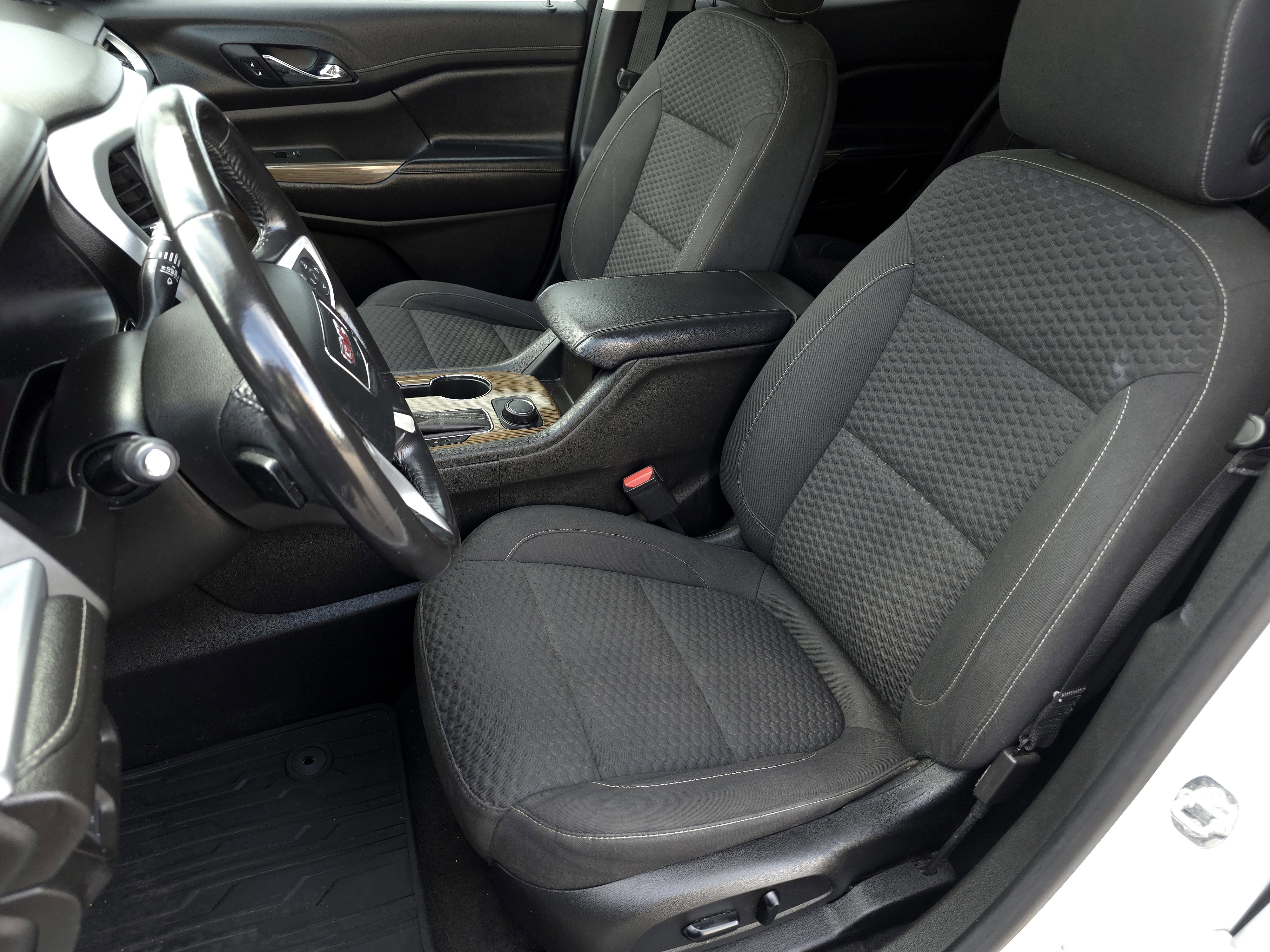 Used 2019 GMC Acadia SLE image 10