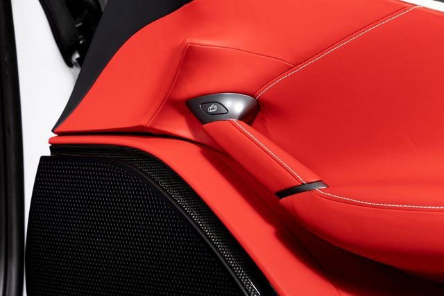 Certified 2025 Ferrari Roma Spider RWD image 62
