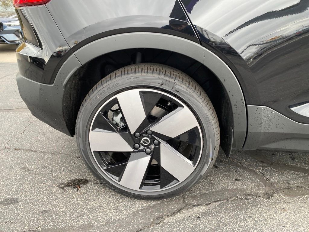 New 2024 Volvo XC40 Recharge Ultimate w/ Protection Package Premier image 9