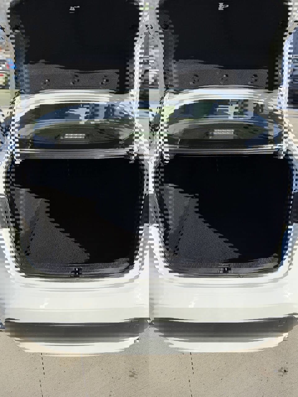 Used 2020 Toyota Corolla LE image 21