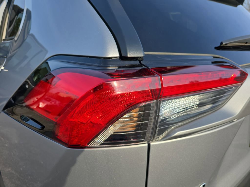 Used 2021 Toyota RAV4 XLE image 36