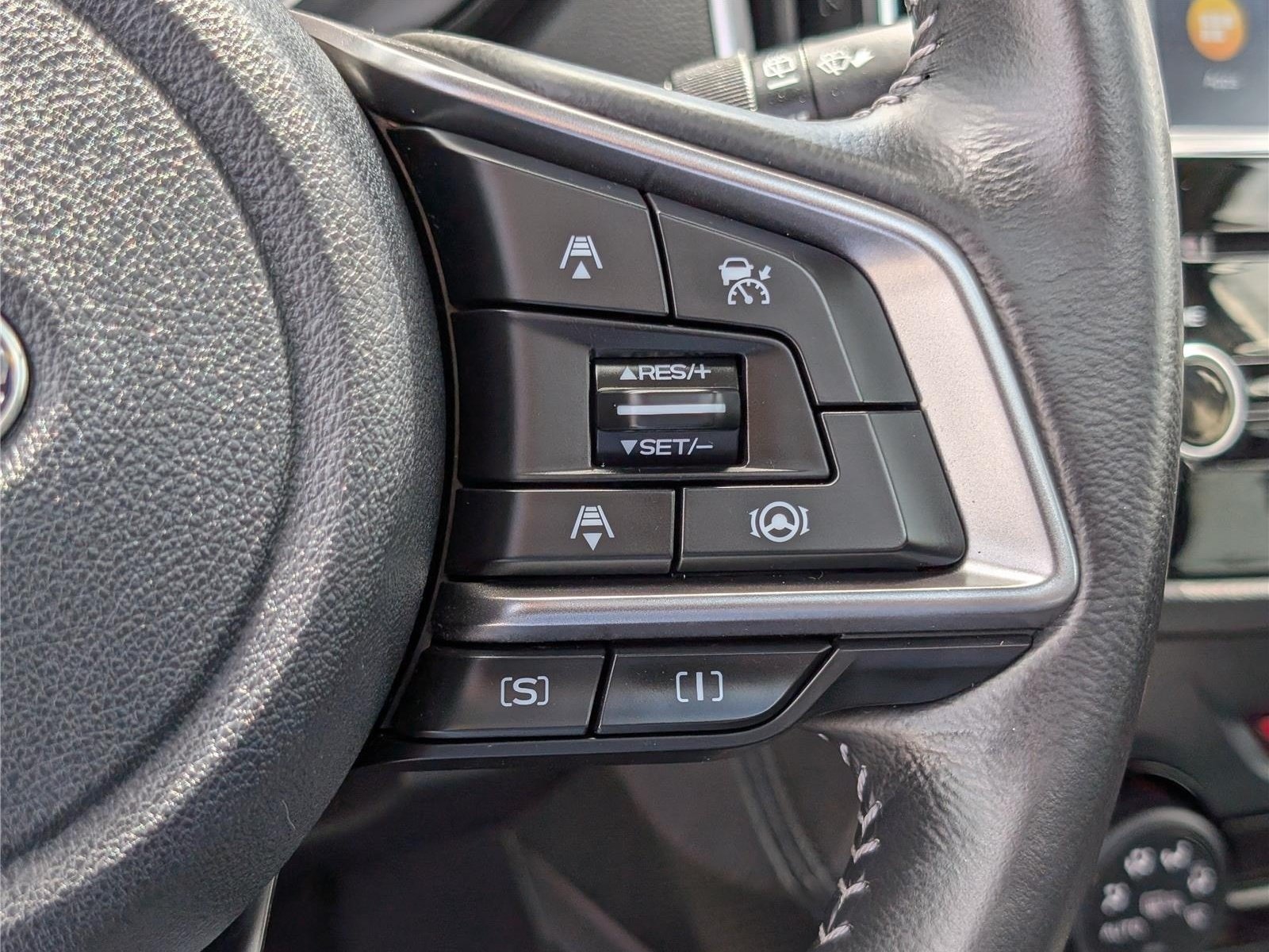 Used 2022 Subaru Forester Premium AWD/4WD image 23