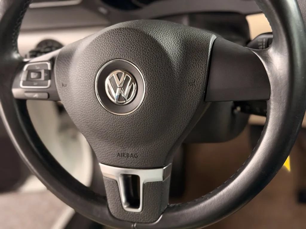 Used 2014 Volkswagen Jetta TDI FWD image 40