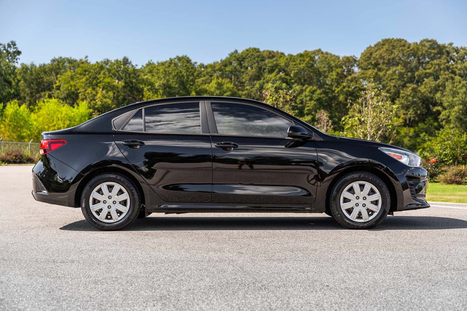 Used 2021 Kia Rio S FWD image 8