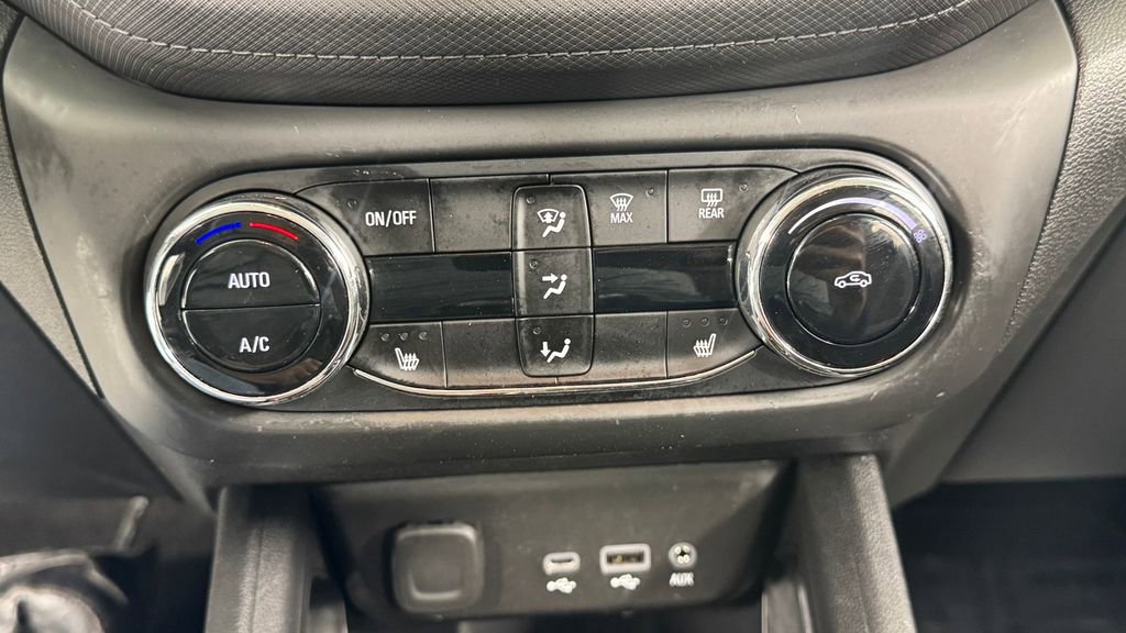 Used 2023 Chevrolet TrailBlazer LT w/ Convenience Package AWD/4WD image 26