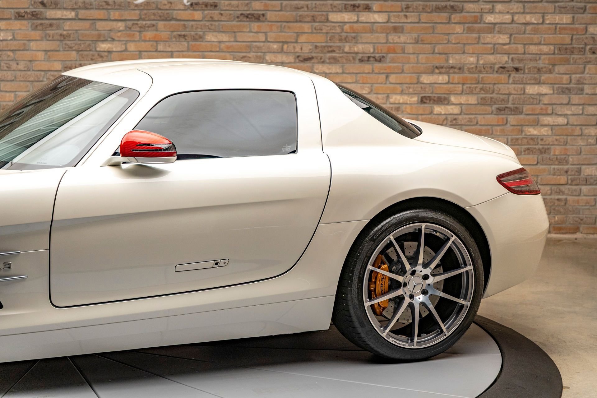 Used 2011 Mercedes-Benz SLS AMG Coupe image 11