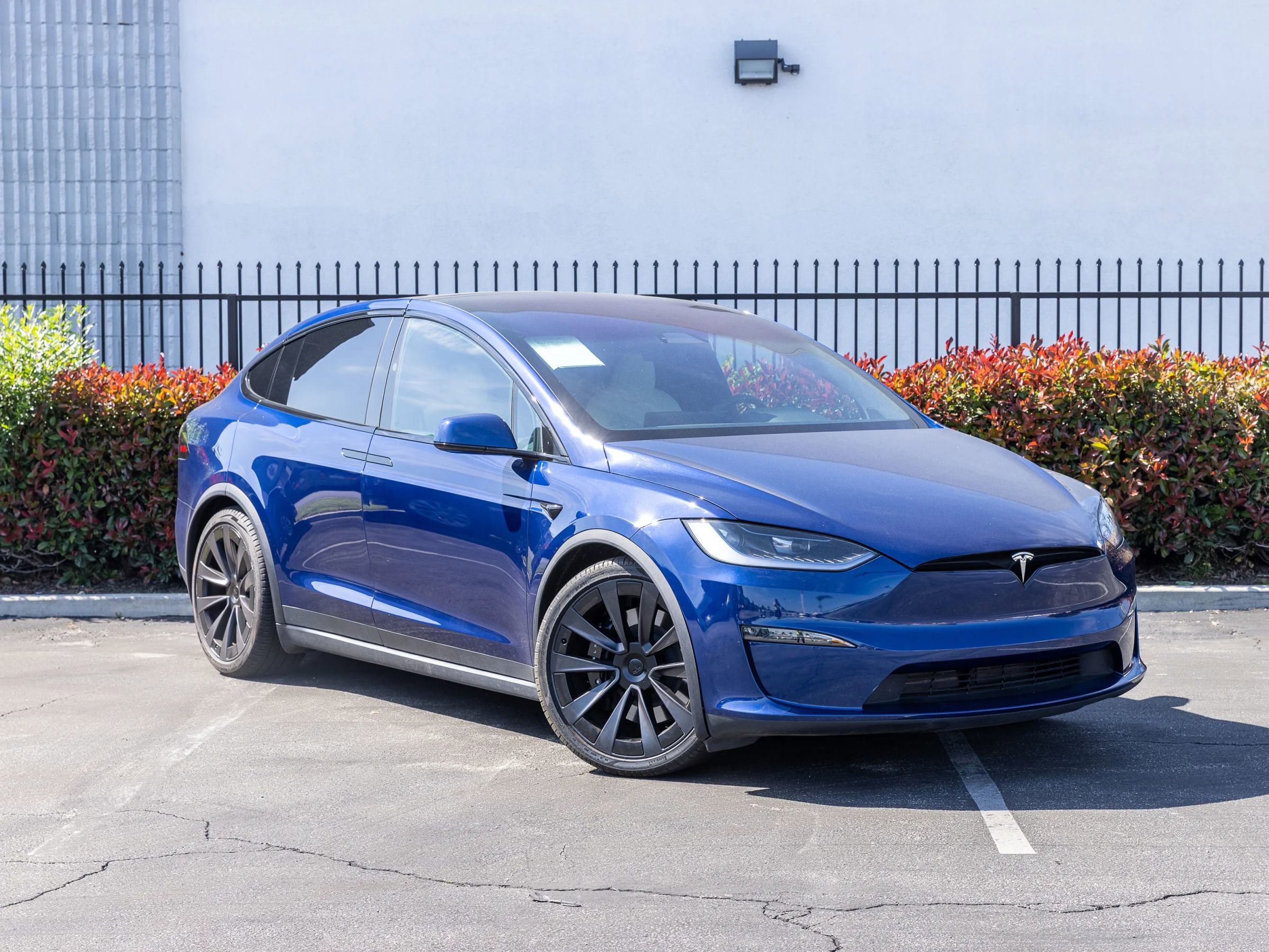 Used 2024 Tesla Model X image 9