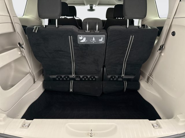 Used 2020 Chrysler Pacifica Touring FWD image 20