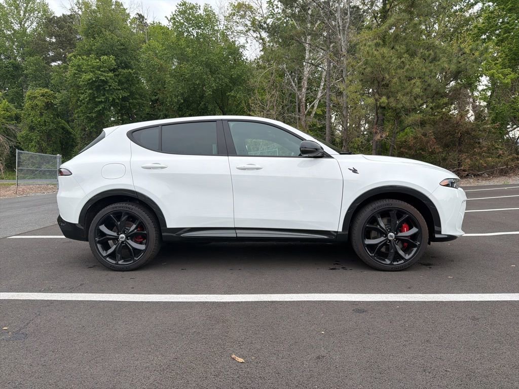 Used 2024 Dodge Hornet R/T AWD/4WD image 4