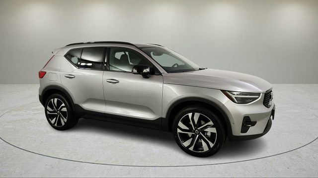 New 2026 Volvo XC40 B5 Ultra w/ Climate Package AWD/4WD image 2