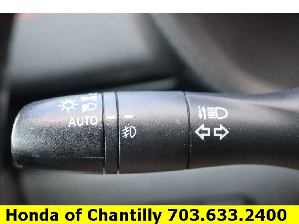 Used 2021 Nissan Sentra SR w/ SR Premium Package image 10