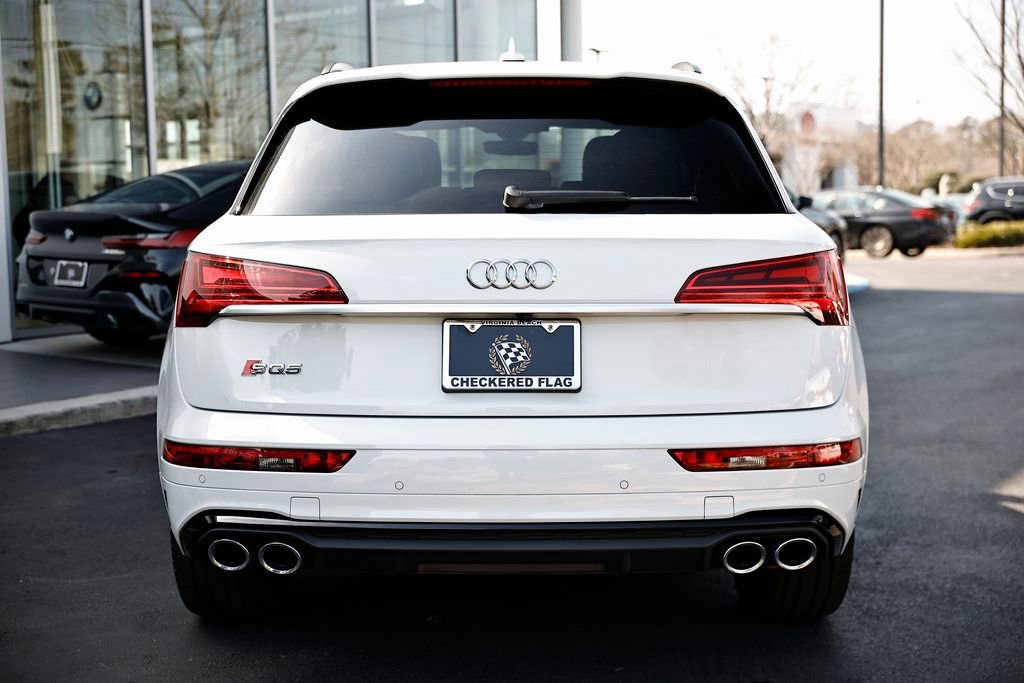 Used 2024 Audi SQ5 Premium Plus w/ Premium Plus Package image 9