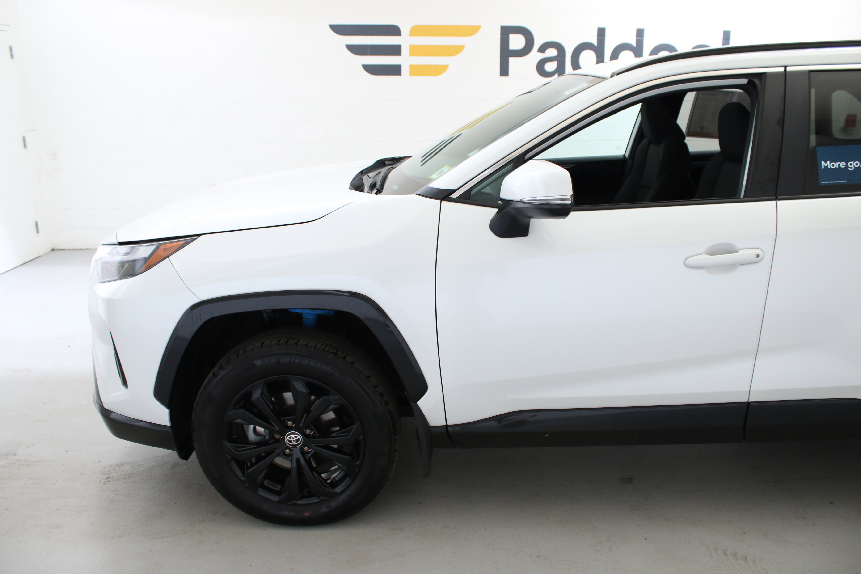 Used 2024 Toyota RAV4 SE w/ Convenience Package AWD/4WD image 5
