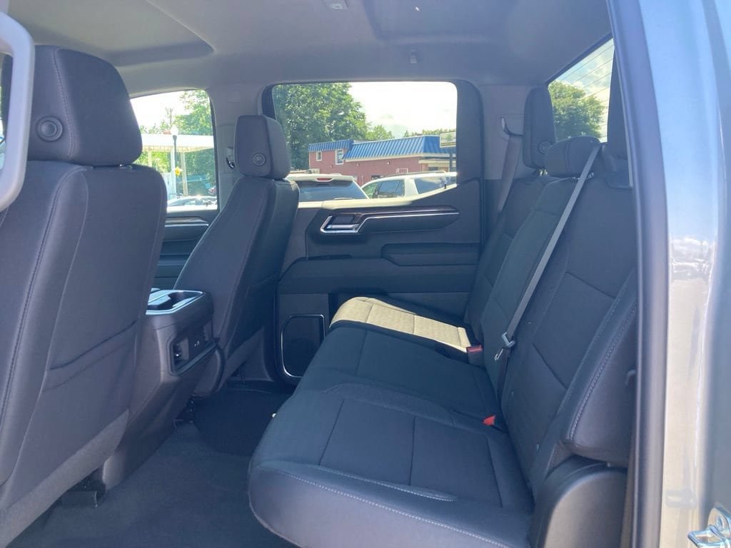 New 2026 Chevrolet Silverado 1500 LT Trail Boss w/ Protection Package AWD/4WD image 18