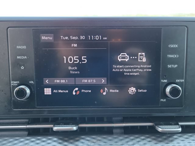Used 2023 Kia Carnival LX FWD image 20