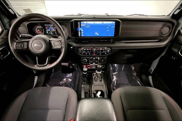 Used 2024 Jeep Wrangler Unlimited Rubicon w/ Dual Top Group AWD/4WD image 17