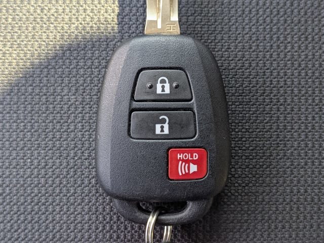 Used 2026 Toyota Corolla Cross L FWD image 27