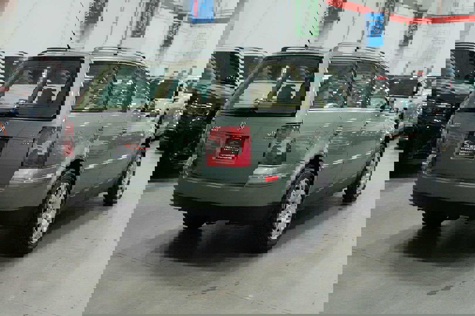 Used 2002 Volkswagen Passat GLX image 8