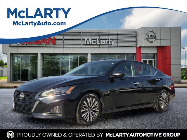Used 2025 Nissan Altima 2.5 SV
