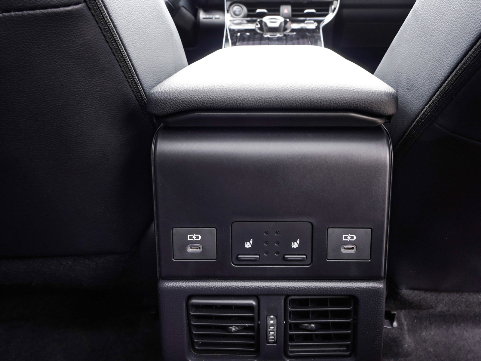 Used 2023 Toyota bZ4X Limited image 31