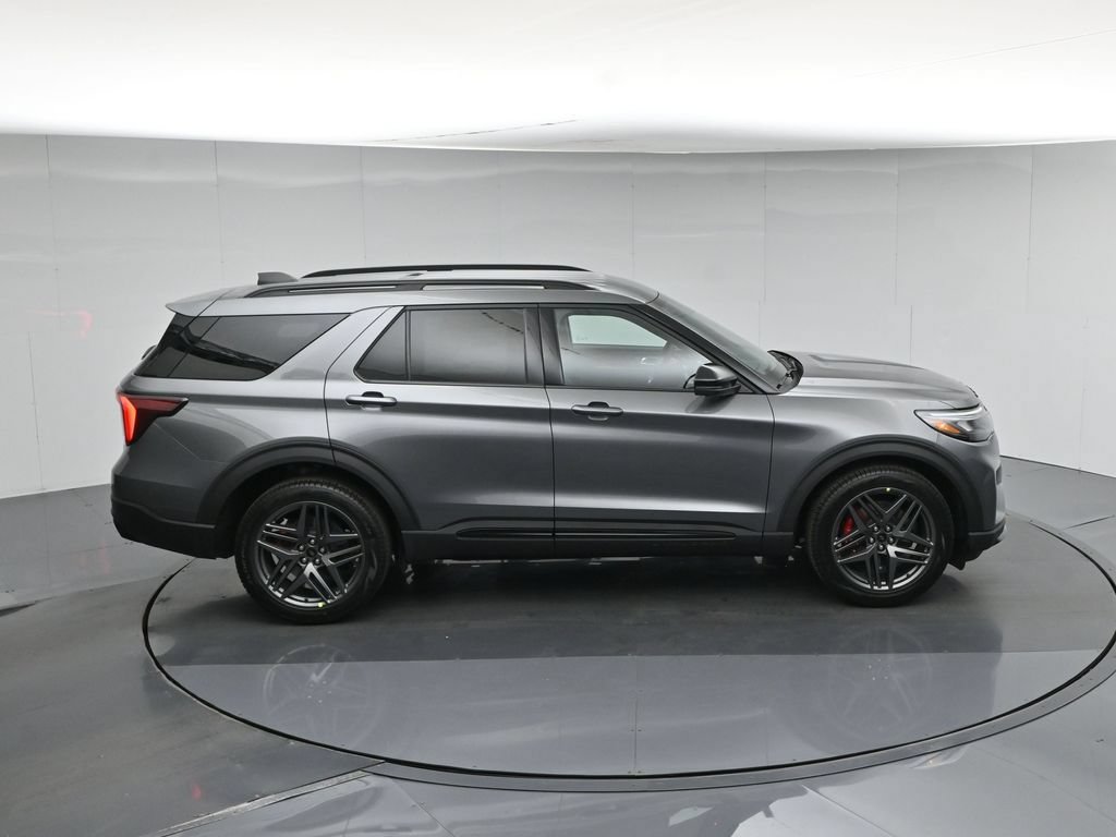 New 2026 Ford Explorer ST AWD/4WD image 40