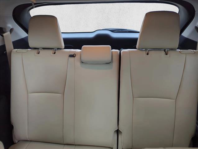 Used 2024 Toyota Highlander Limited image 22