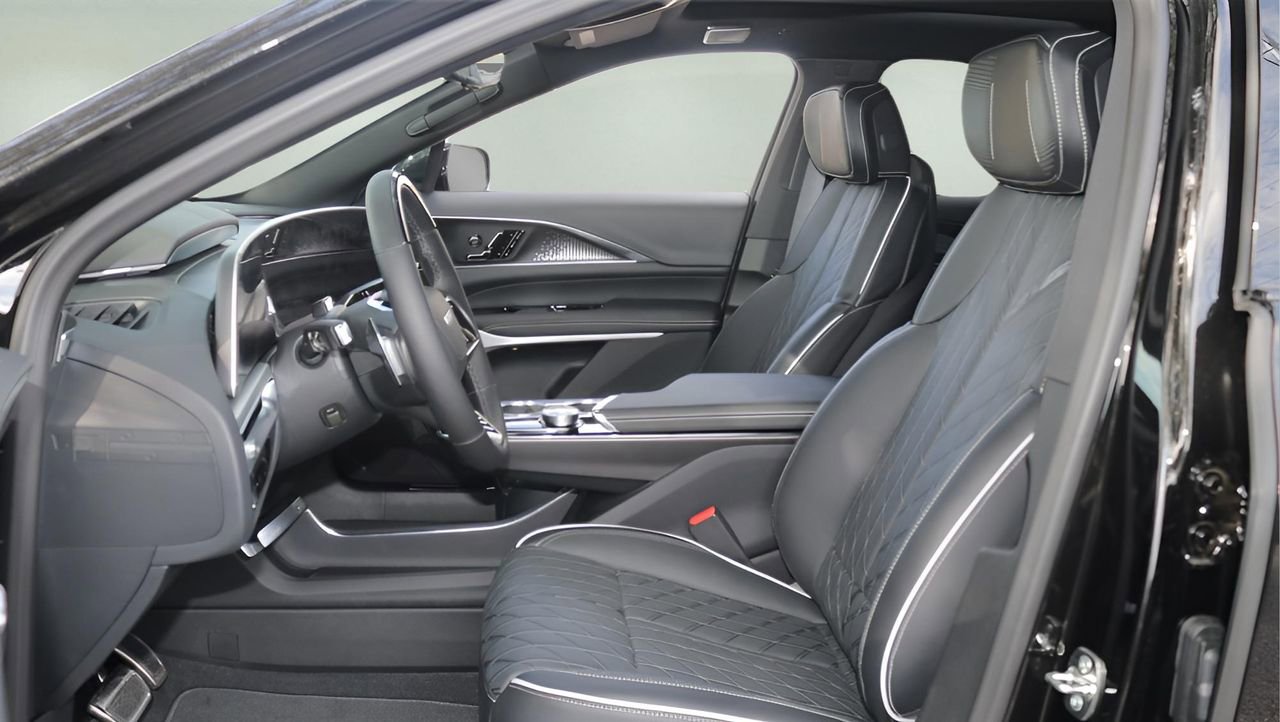 New 2026 Cadillac Lyriq V w/ Exterior Carbon Fiber Package image 12