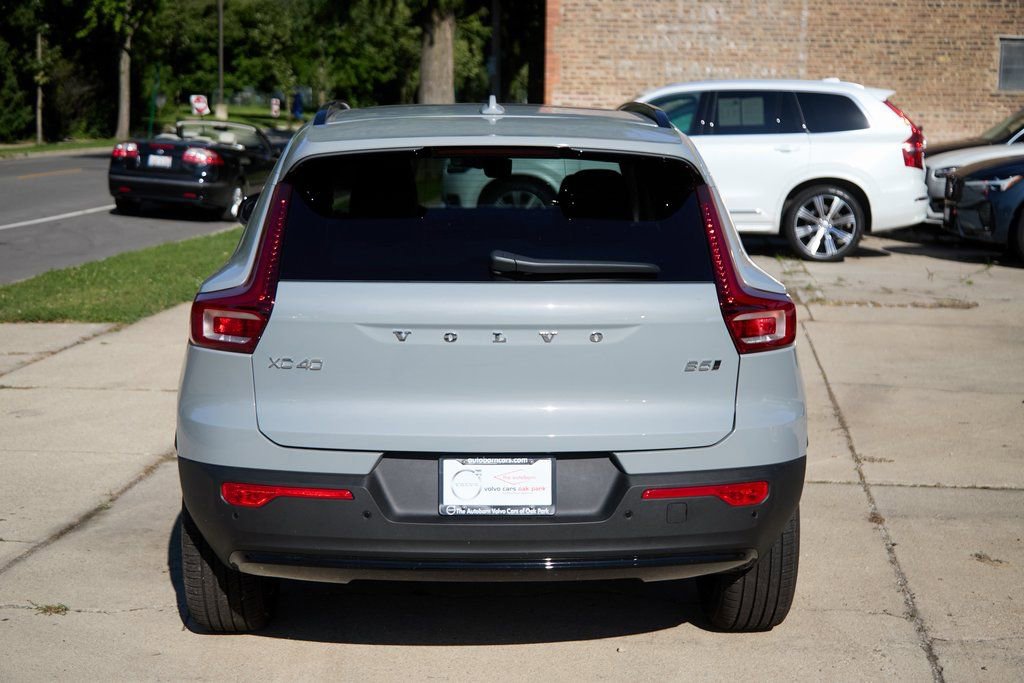 New 2026 Volvo XC40 B5 Ultra w/ Climate Package image 8