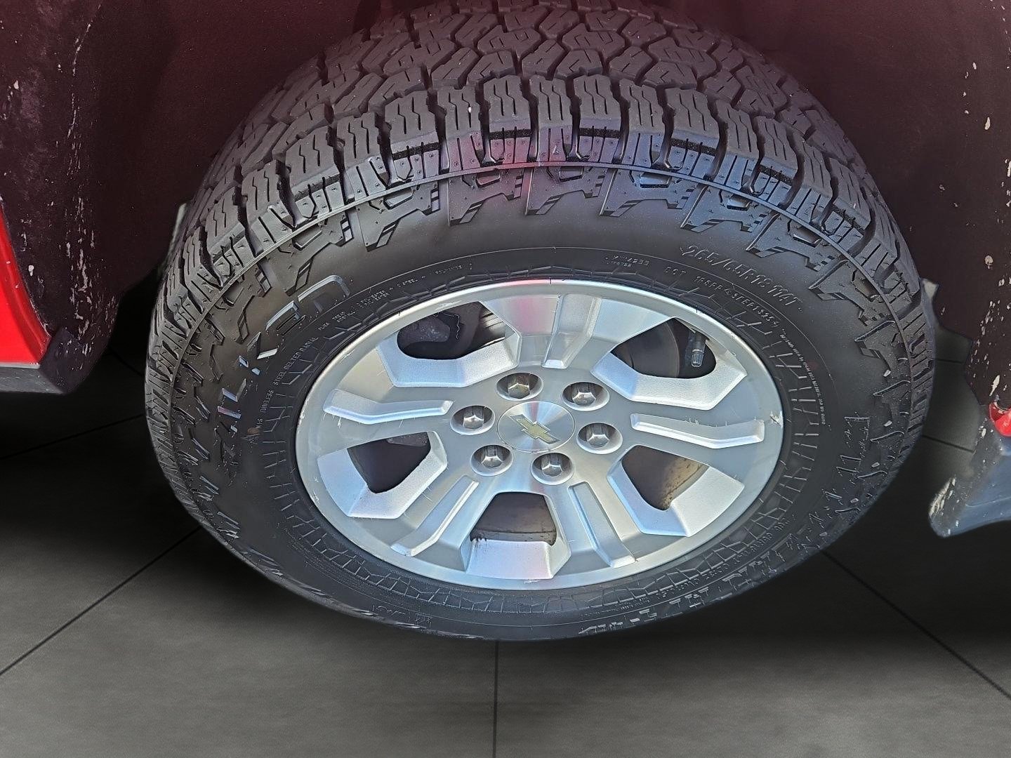 Used 2018 Chevrolet Silverado 1500 LT w/ All Star Edition AWD/4WD image 11