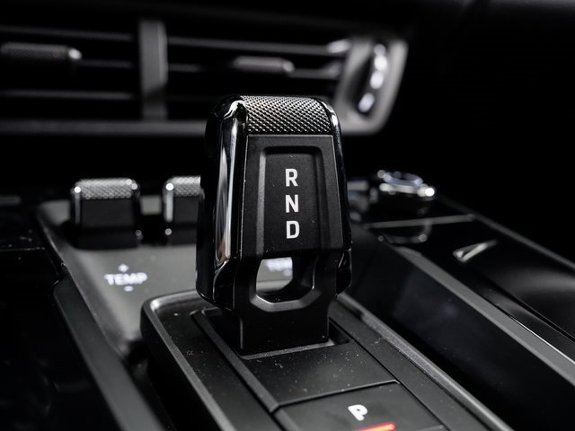 Used 2025 Porsche 911 Carrera image 24