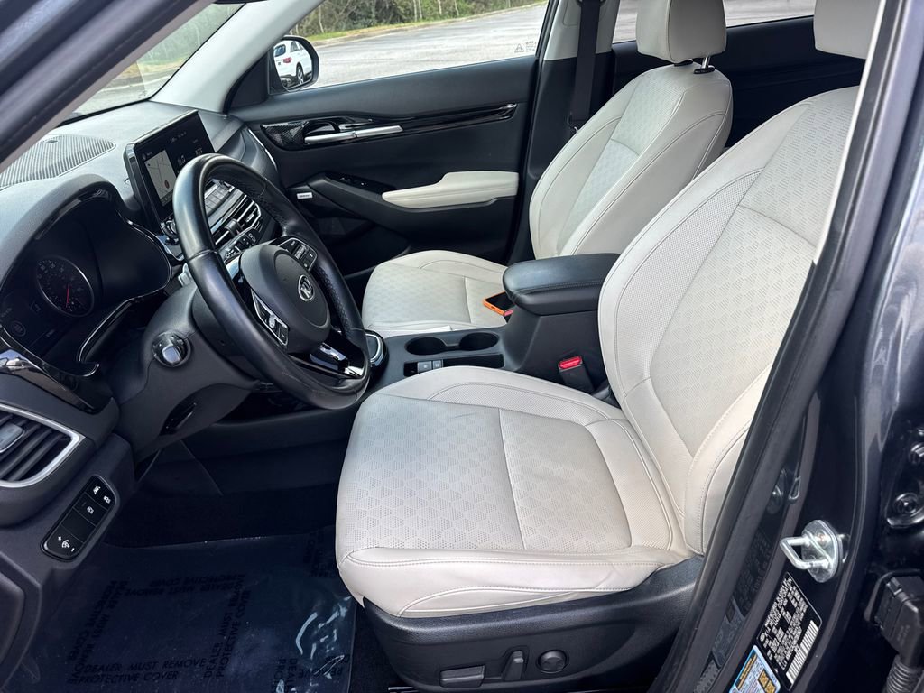 Used 2021 Kia Seltos SX w/ SX Sunroof Package image 9