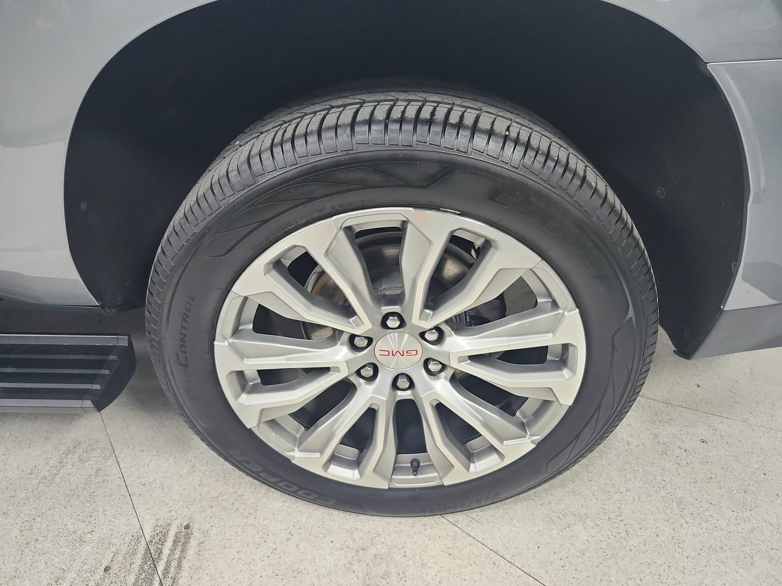 Used 2023 GMC Yukon XL Denali RWD image 61