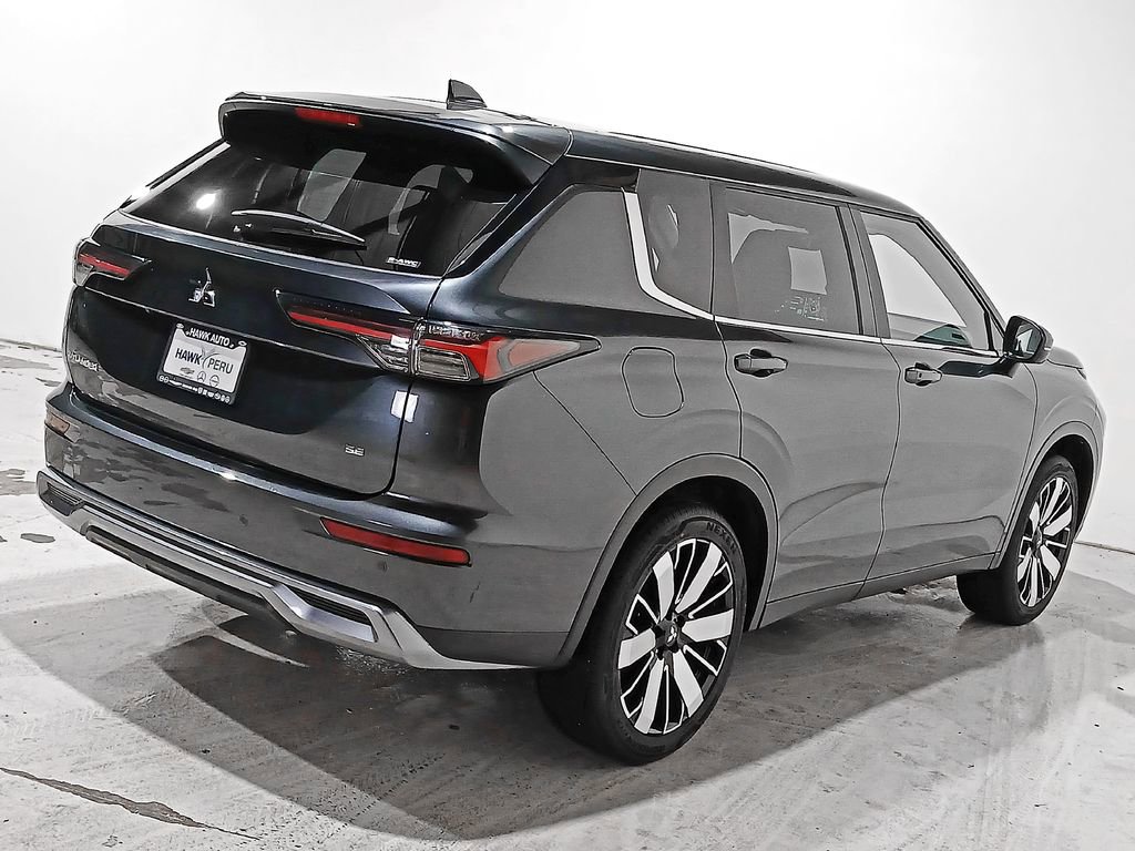 Used 2025 Mitsubishi Outlander SE AWD/4WD image 6